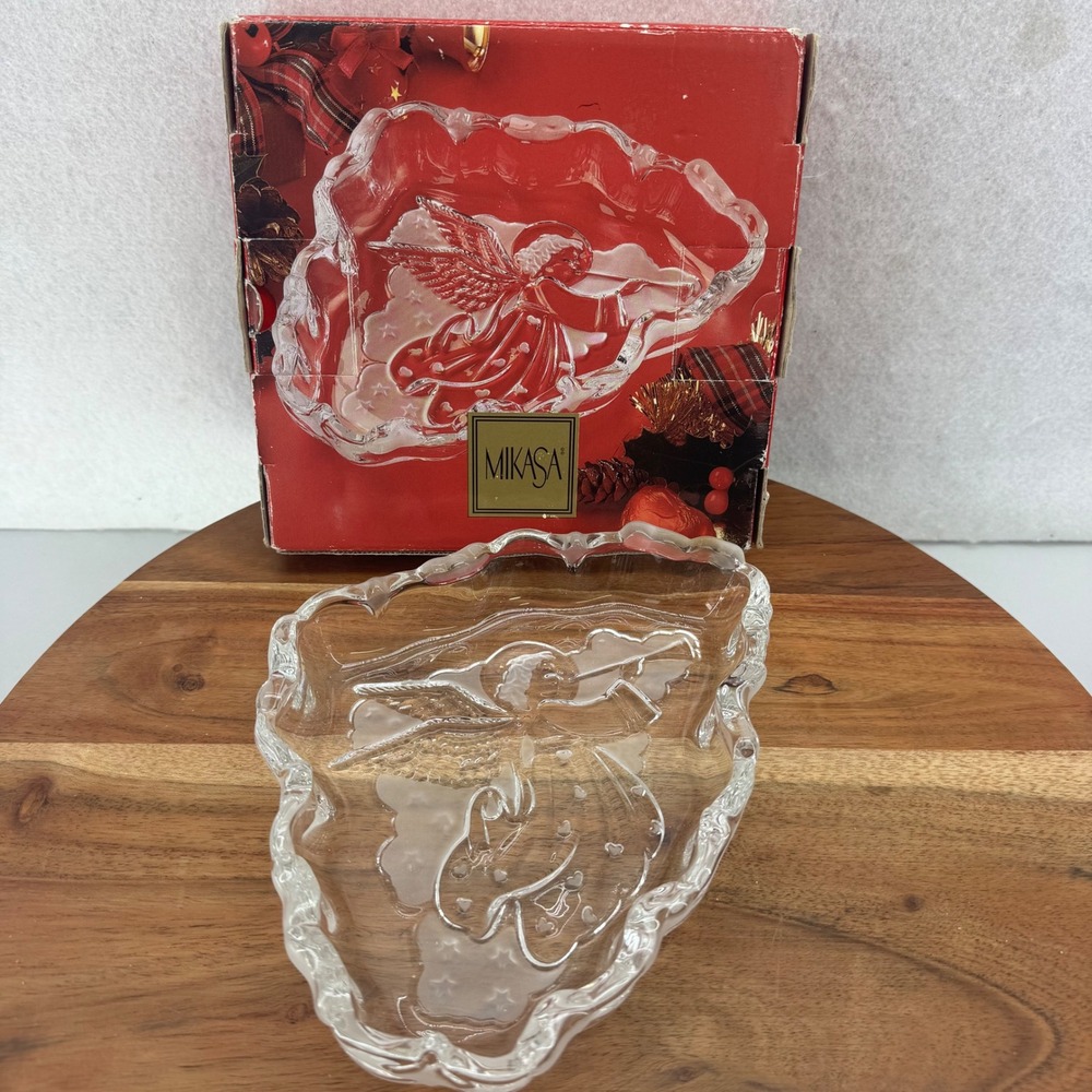 Mikasa Angel Music Sweet Dish 7.75" Clear‎ Glass Christmas Holiday Bowl w/ Box